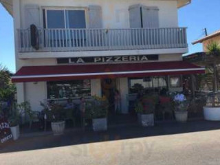 La Pizzeria