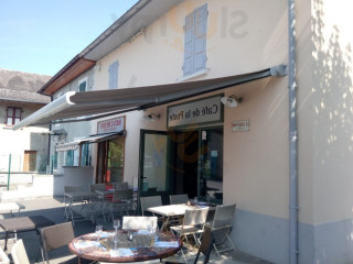 Café De La Poste