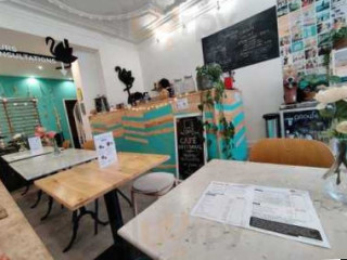 Maparenthèse Coffee Shop