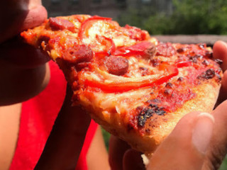 Domino's Pizza Laval Viaduc