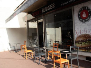 Queen's Burger