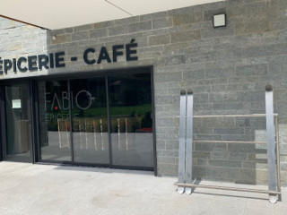 Fabio Épicerie Et Café Samoëns