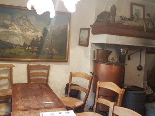 Brasserie Café Au Chevalier Barbu