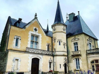 Le Lassey Château Sainte Sabine