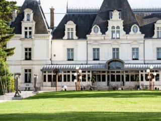 La Table Du Marquis Au Château De Maubreuil