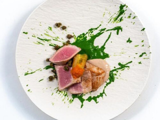 restaurant image