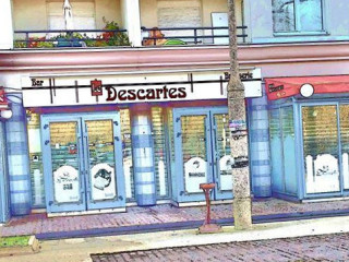 Le Descartes Champs Sur Marne