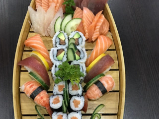 Natsu Sushi