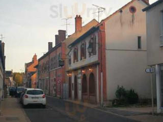 La Petite Auberge