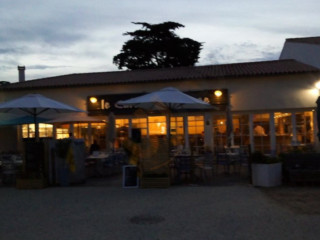 Le Cafe De La Plage