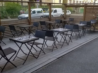 Les Plaisirs Gourmands