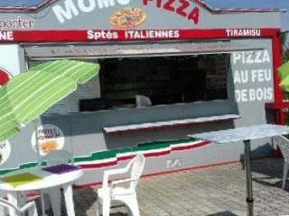 Momo Pizza