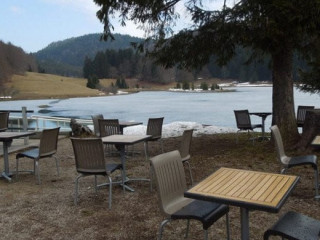 L'auberge Lac Genin