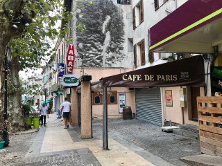 Café De Paris