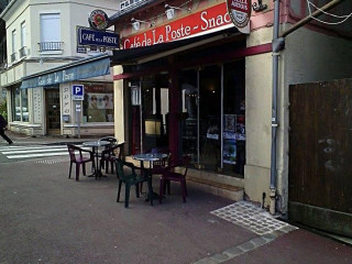 Cafe De La Poste