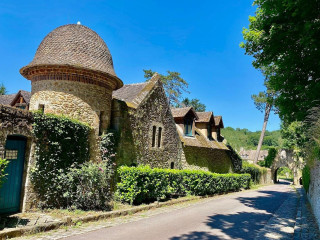 L'abbaye Des Vaux De Cernay