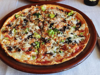 Pizzerie Tříhrbý Velbloud