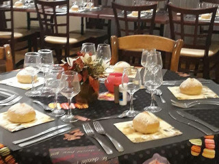 restaurant image