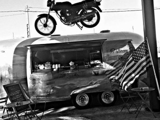 R'stream Burger Street Food