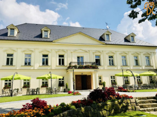 Zámeček Petrovice Restaurace