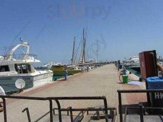 ‪dune Restaurant And Bar‬