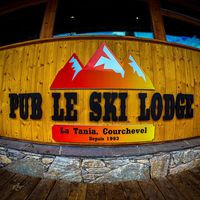 Pub Le Ski Lodge
