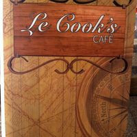 Le Cook's CafÉ